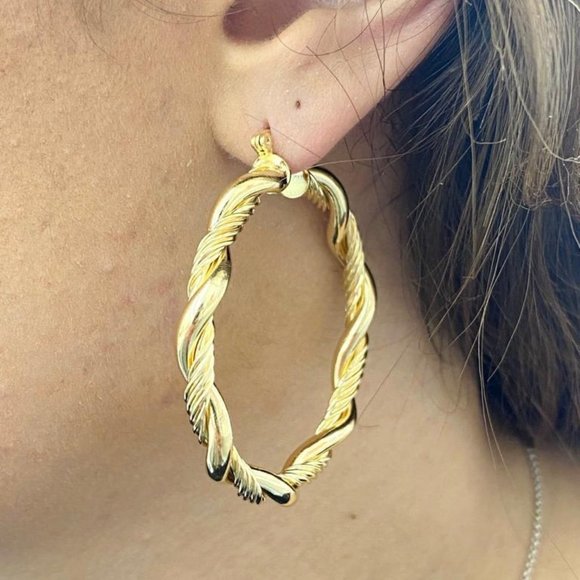 Womens Hoop Earrings in 14K Gold Filled/Argollas Arracadas Mujer Oro L 2x1.85" - Picture 1 of 3